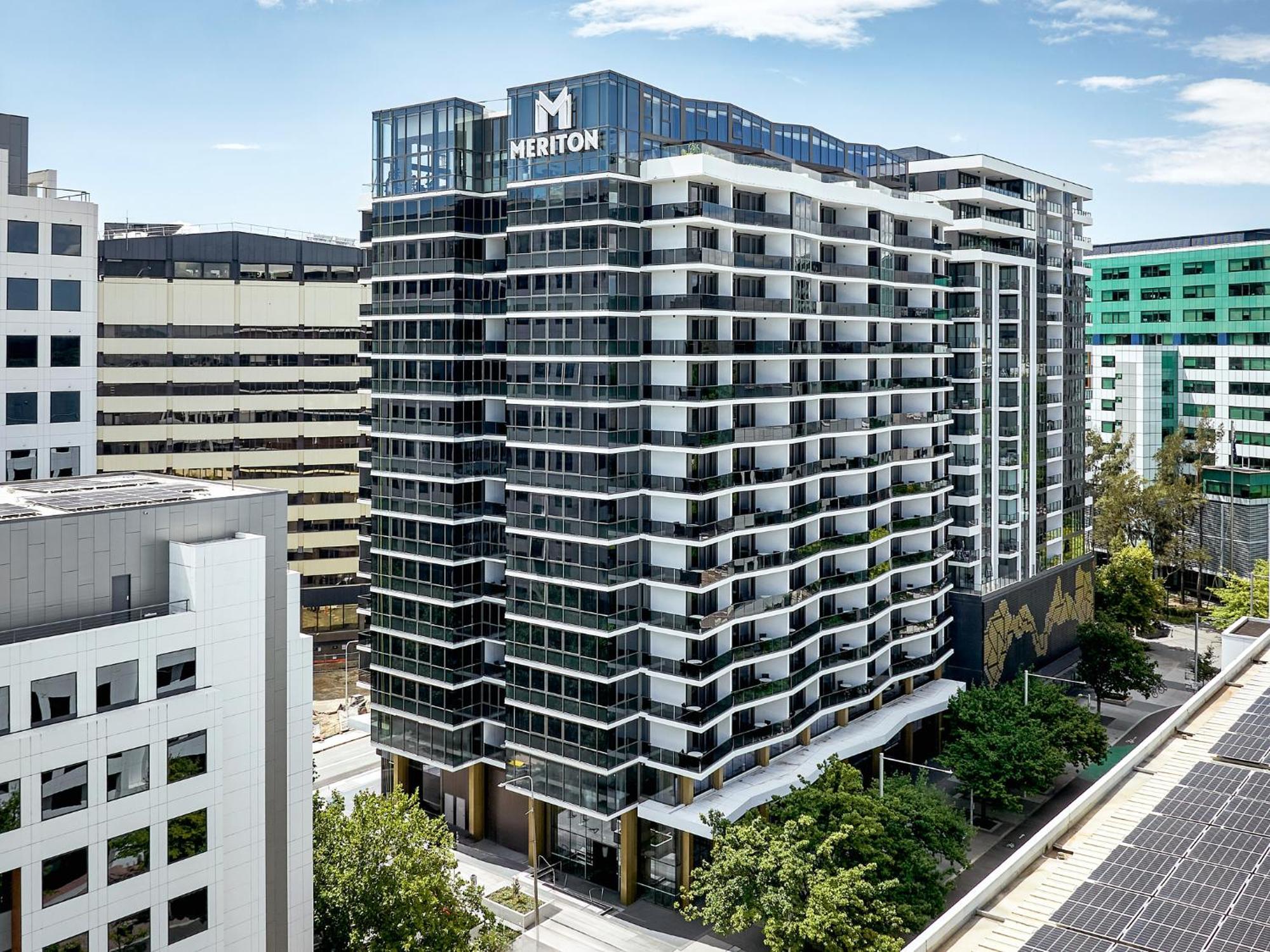 Meriton Suites Camberra Exterior foto Meriton Apartments