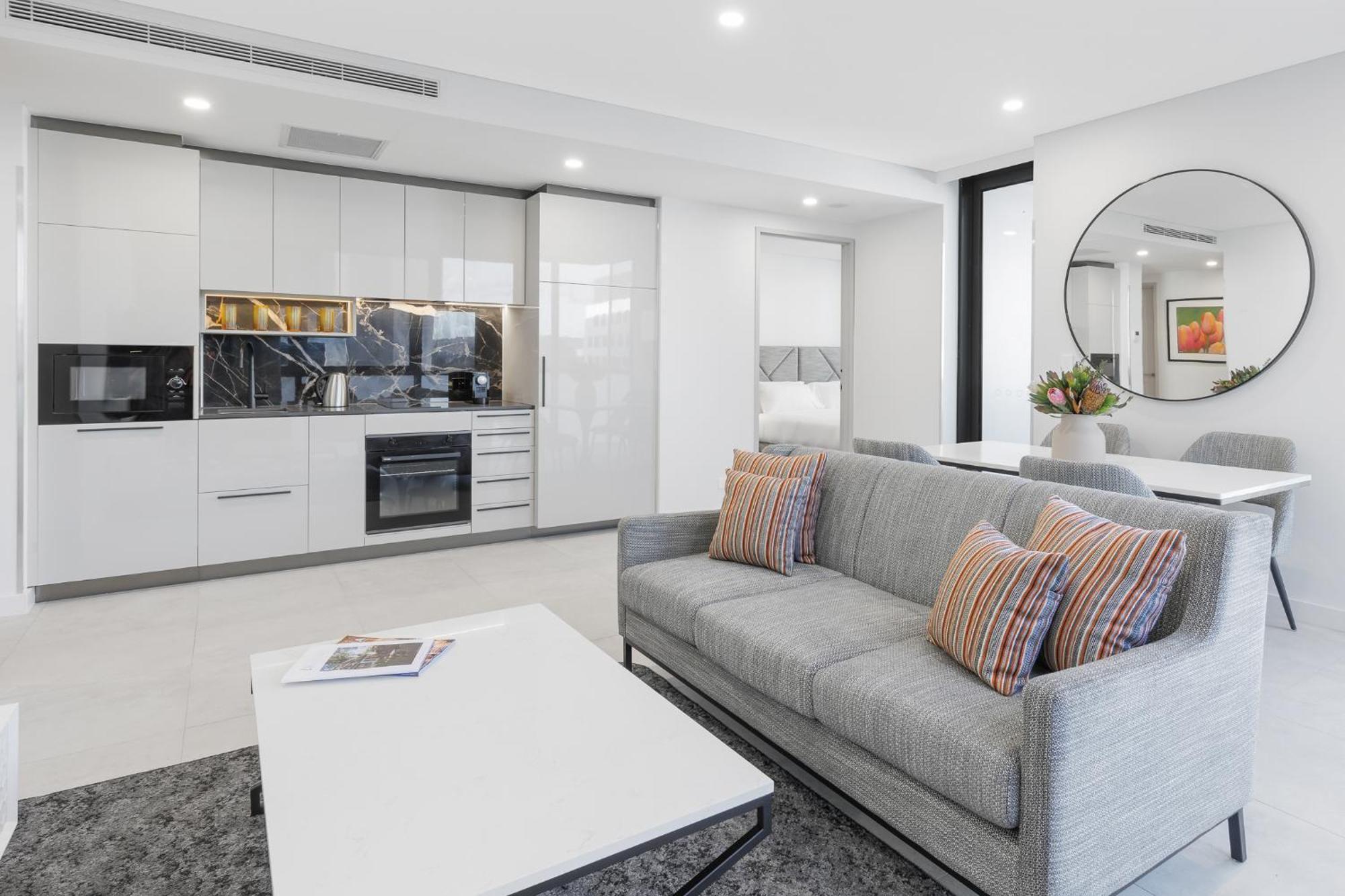 Meriton Suites Camberra Exterior foto A typical apartment interior